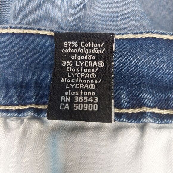 Woman's Calvin Klein High Rise Ultimate Skinny Fit Jeans - Picture 12 of 13